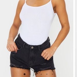 NEVER WORN Pretty Little Thing Shorts